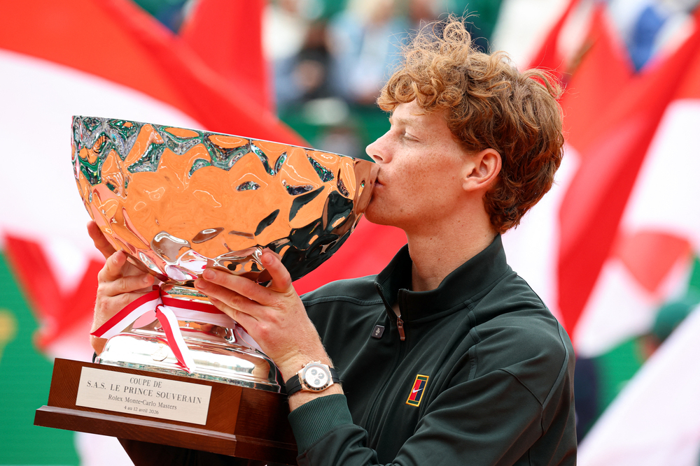 Sinner vence Alcaraz, conquista Masters 1000 de Monte Carlo e volta a ser número 1