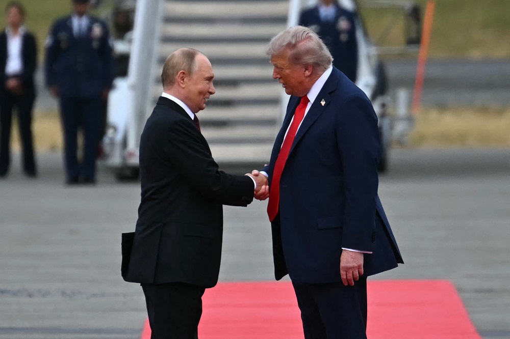 Putin e Trump conversaram por telefone sobre o Oriente Médio 