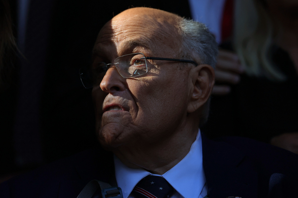 Ex-prefeito de NY, Rudy Giuliani está em ‘estado crítico’ em hospital, diz jornal 