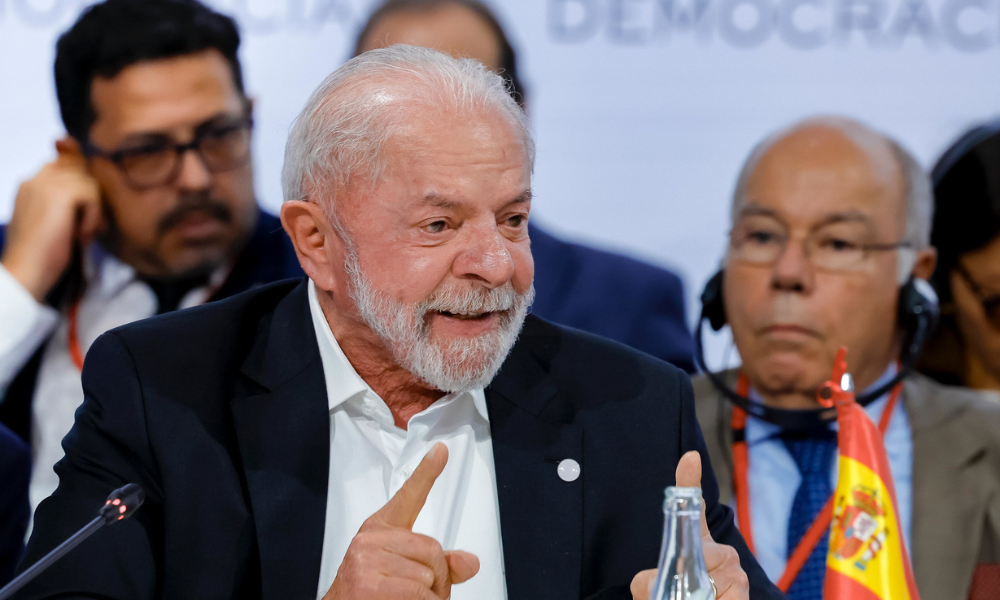 ‘Economia dura’ não convence, e Lula entra em modo campanha com foco no poder de compra 