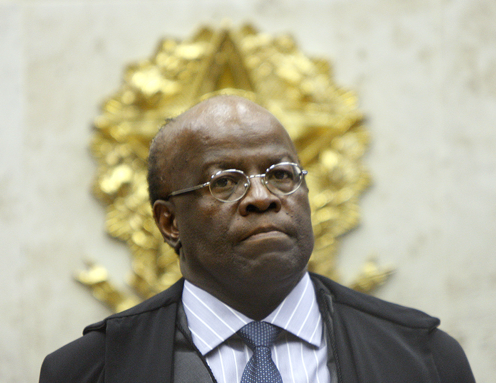 DC confirma Joaquim Barbosa como pré-candidato à Presidência; Rebelo protesta DC confirma Joaquim Barbosa como pré-candidato à Presidência; Rebelo protesta