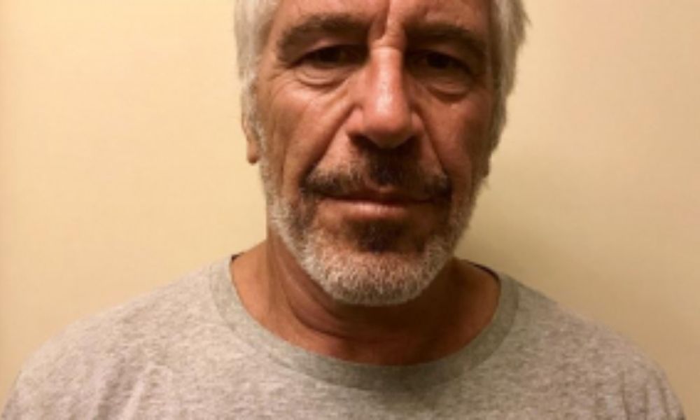 Caso Epstein: 20 supostas vítimas se apresentam à Justiça francesa 