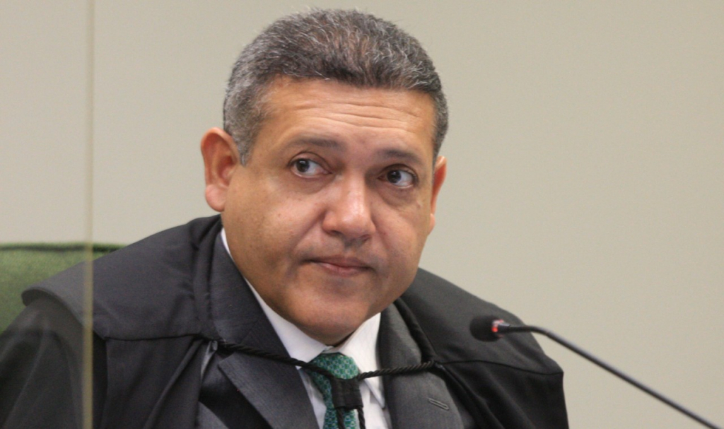 Nunes Marques envia à PGR pedido de Bolsonaro para investigar Lula e Gleisi