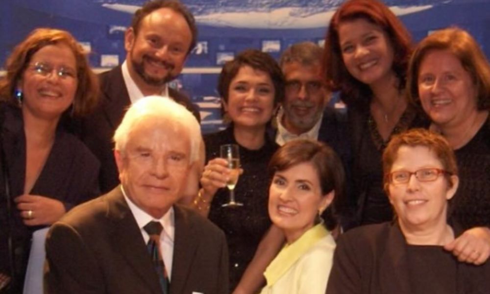 Ana Maria Braga, Sandra Annenberg, Fátima Bernardes e William Bonner prestam homenagem para Cid Moreira 