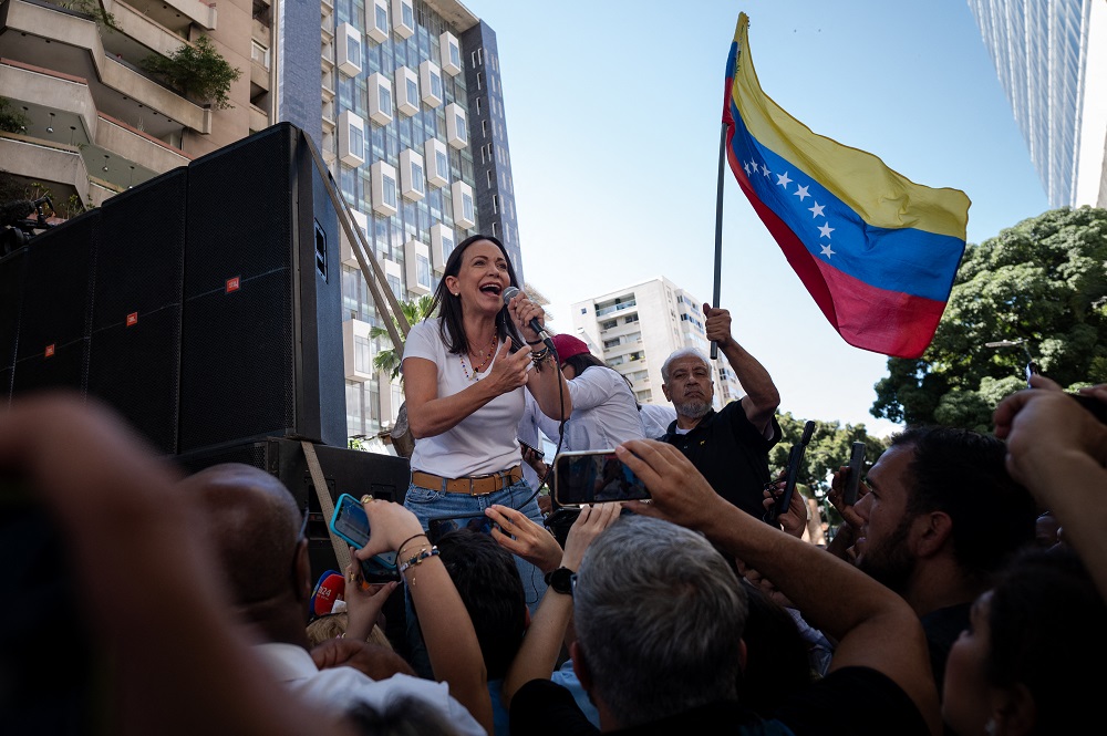 Oposição na Venezuela denuncia sequestro de seguranças de María Corina Machado