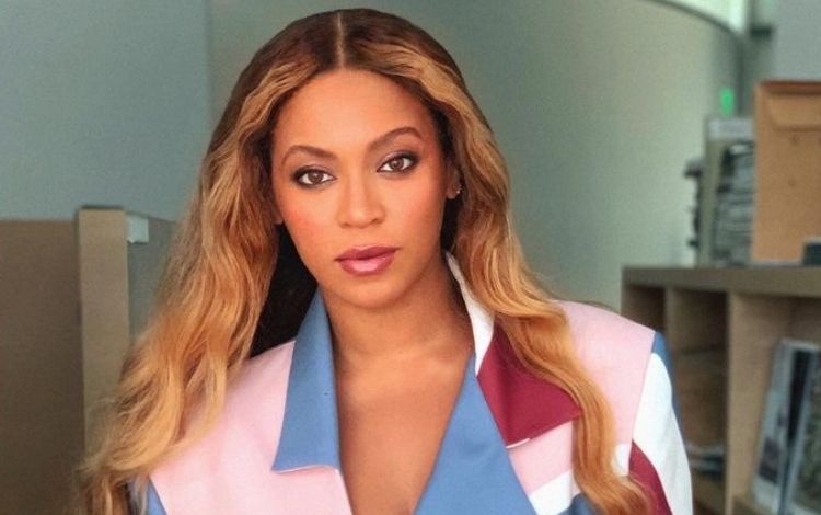 Beyoncé faz show milionário em Dubai após quatro anos longe dos palcos