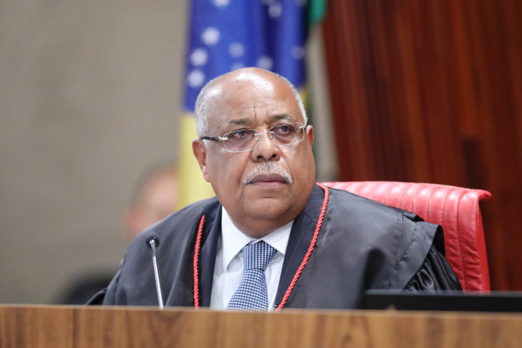 TSE rejeita pedido de Bolsonaro e mantém sob sigilo informações de ação que pode torná-lo inelegível