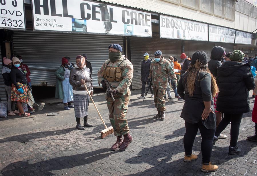 África do Sul: Número de mortos em protestos violentos sobe para 337