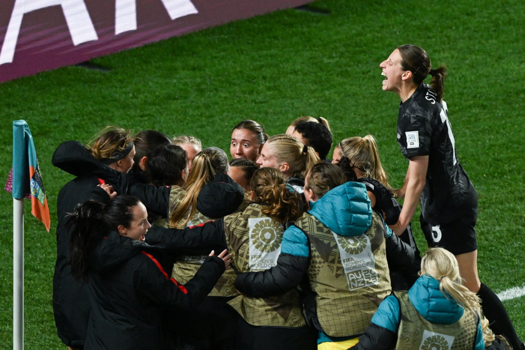 Nova Zelândia derrota a Noruega por 1 a 0 e vence primeira partida em Copas do Mundo