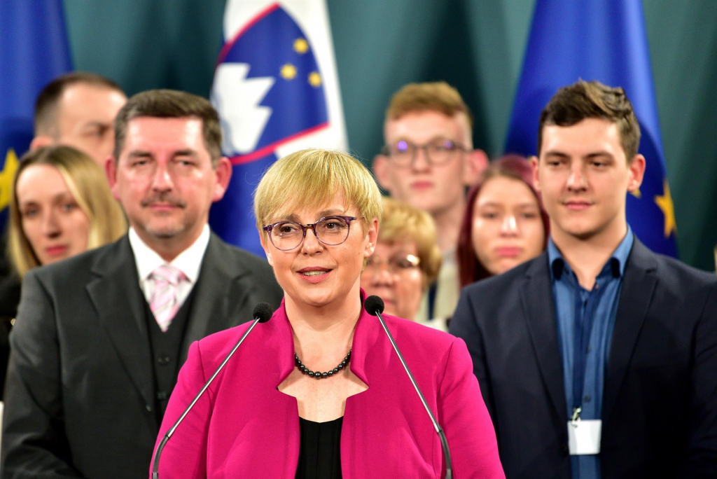 Eslovênia elege primeira mulher presidente de sua história