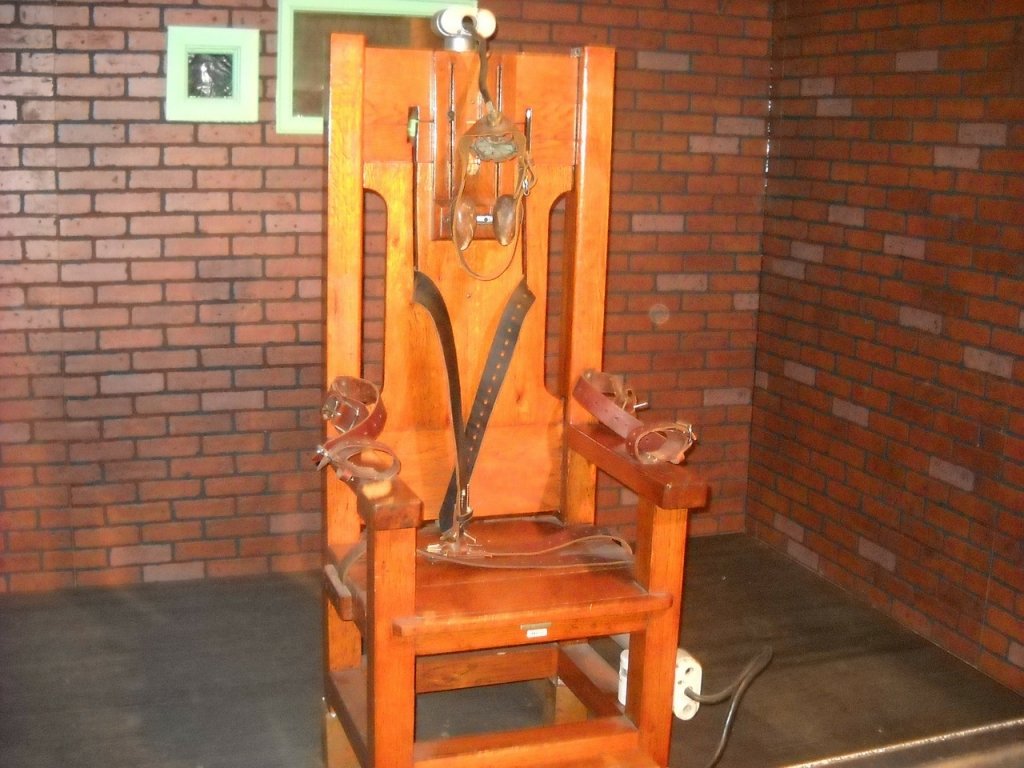 Senado da Carolina do Sul aprova pena de morte por fuzilamento e cadeira elétrica