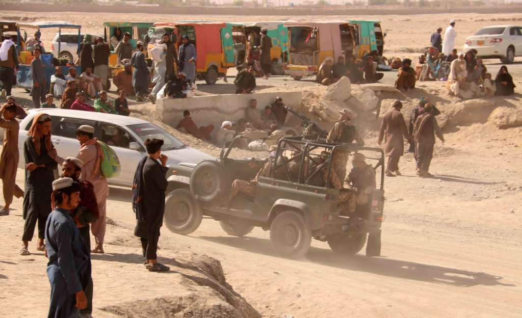 Talibã assume reduto militar no Afeganistão; Cabul propõe divisão de poder