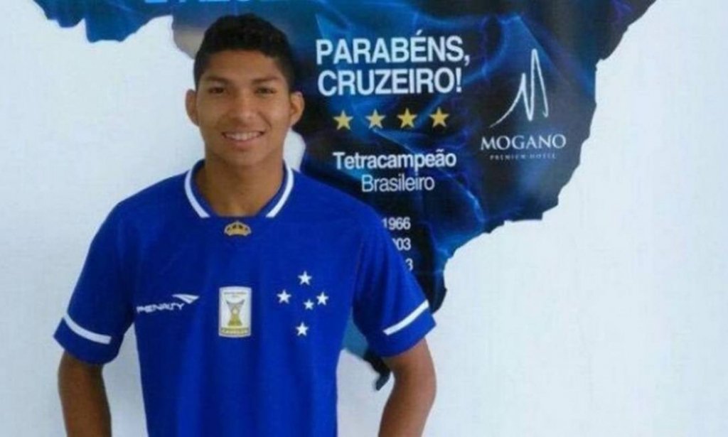Cruzeiro é absolvido em processo movido pela Fifa que envolvia Rony