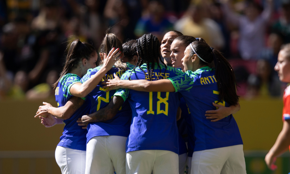 Seleção feminina goleia o Chile em último amistoso antes da Copa do Mundo