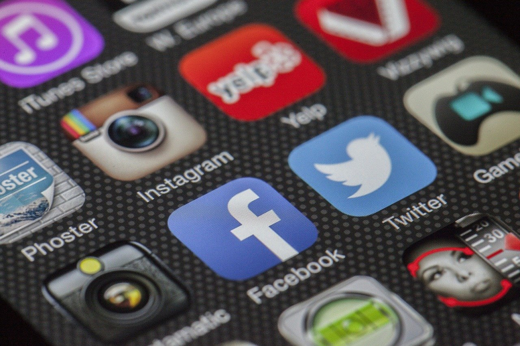 MPF abre inquérito para apurar conduta de redes sociais no combate às fake news