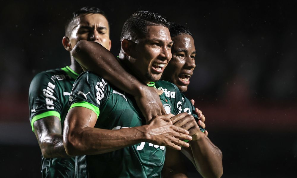 Palmeiras vence Santos por 3 a 1 no Paulistão e aumenta crise no rival 
