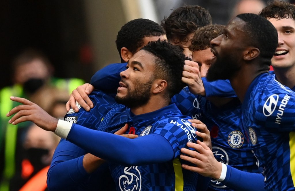 Chelsea vence o Newcastle e mantém liderança do Campeonato Inglês