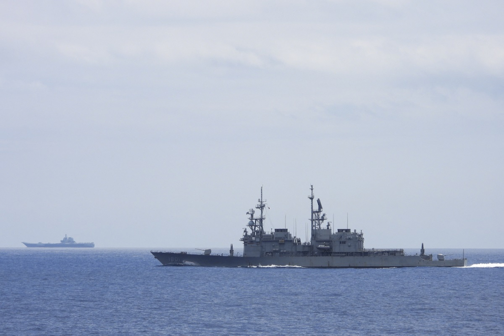 Taiwan diz ter detectado 68 caças e 10 navios da China perto de seu território