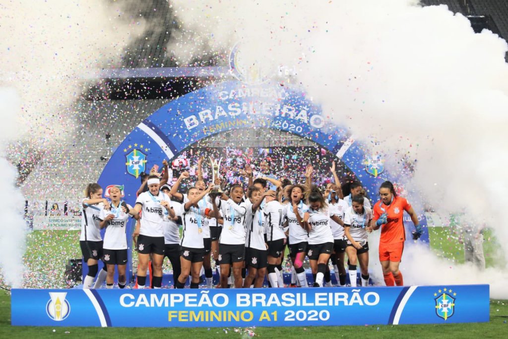 Corinthians assume a liderança do ranking da CBF após vencer o Brasileirão feminino