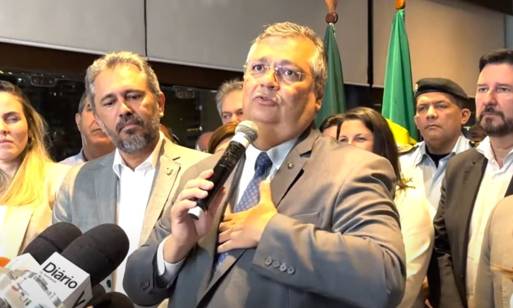 Flávio Dino afirma que não vai demitir secretários por visita de mulher de líder de facção ao ministério