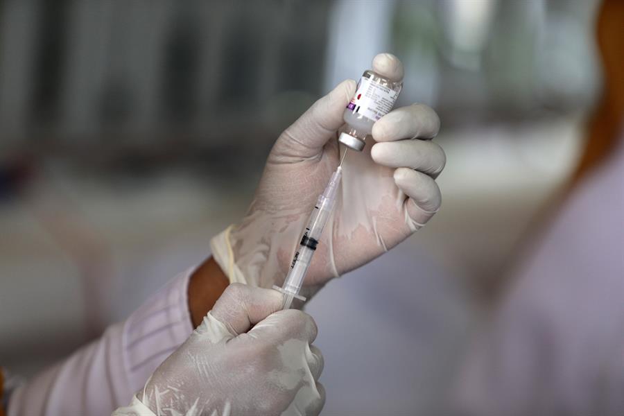 OMS descarta vacinação obrigatória da população contra a Covid-19