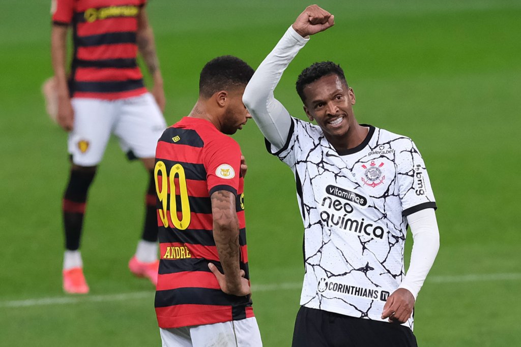 Campeonato Brasileiro: Corinthians joga bem e vence o Sport por 2 a 1