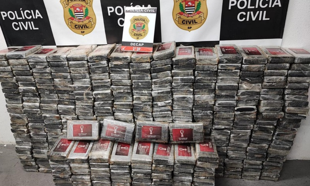 Quase meia tonelada de cocaína que seria distribuída na Cracolândia é apreendida pela polícia