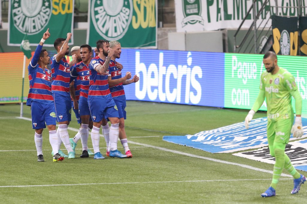 Brasileirão: Fortaleza marca no fim e vence o Palmeiras por 3 a 2 no Allianz Parque