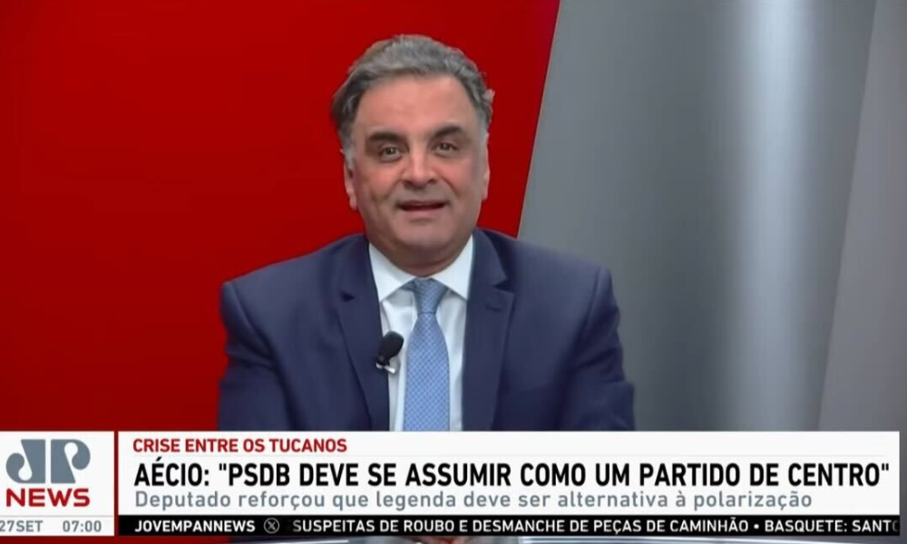 ‘PSDB tem que assumir com clareza e coragem sua posição de centro’, diz Aécio Neves