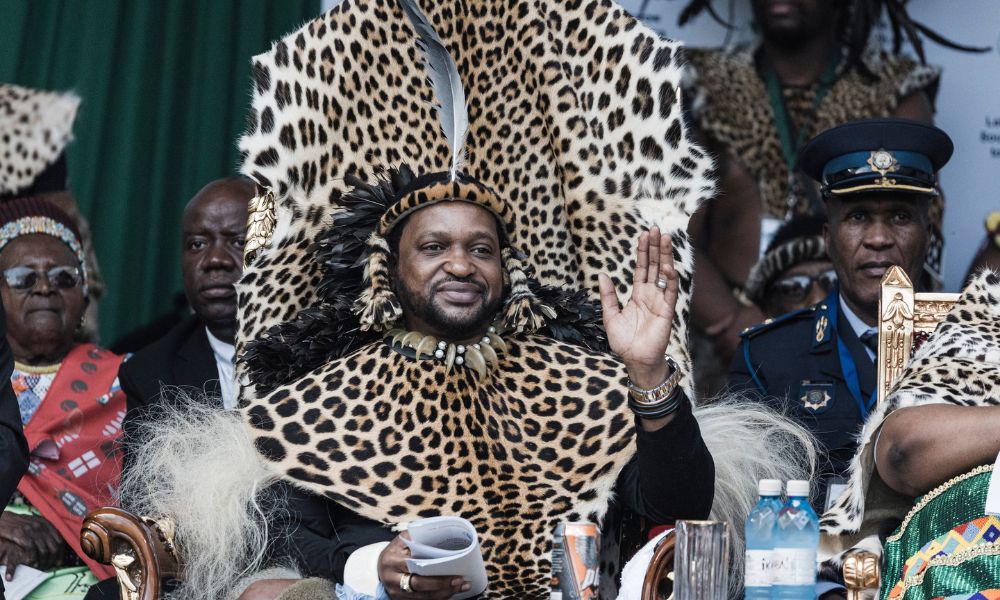 África do Sul reconhece novo rei zulu em primeira coroação em mais de 50 anos