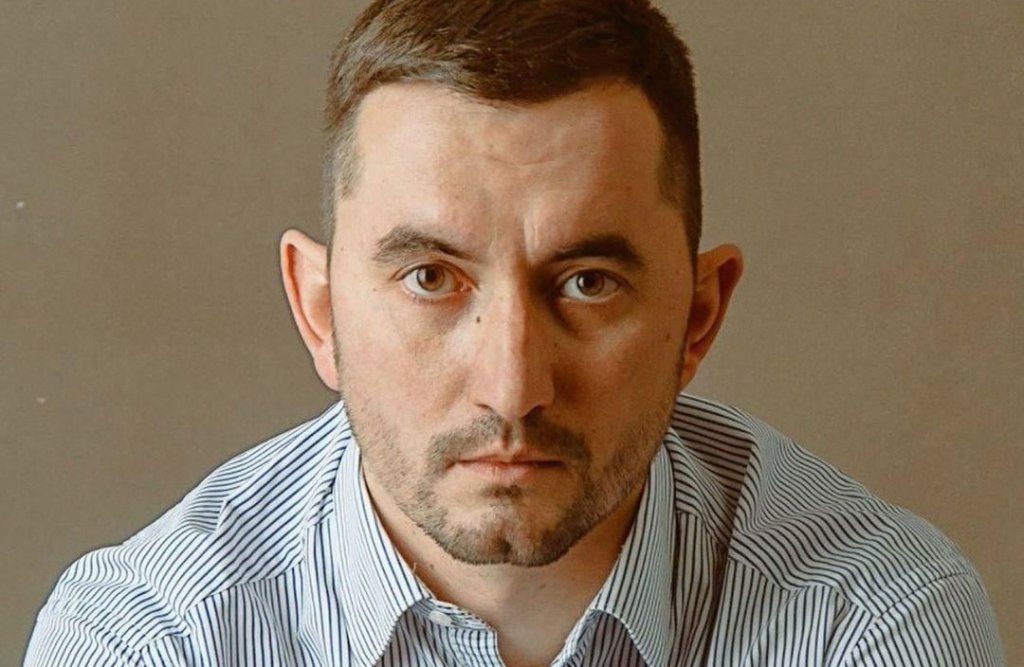 Preso político corta a própria garganta durante julgamento em Belarus