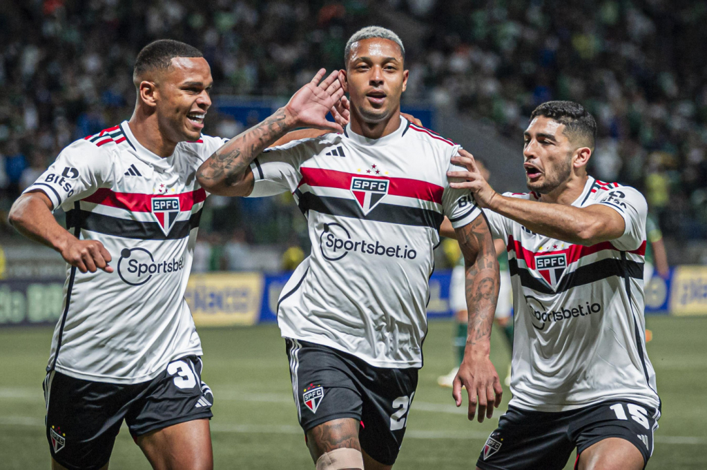 São Paulo tem vantagem sobre Palmeiras em mata-matas até nas eras Crefisa e Parmalat; veja retrospecto