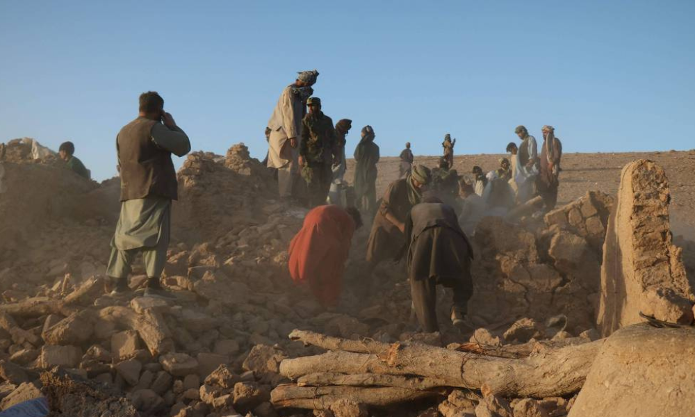 Afeganistão confirma mais 180 mortes e 600 feridos após sequência de terremotos