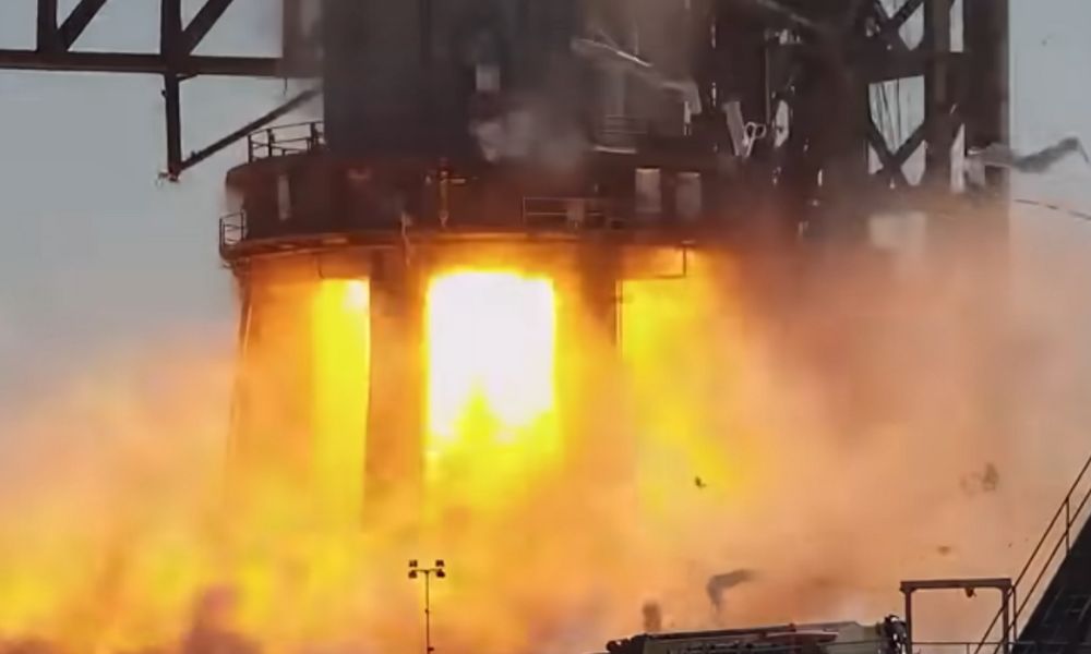 Foguete da SpaceX explode durante transmissão ao vivo: ‘Avaliando danos’, diz Elon Musk