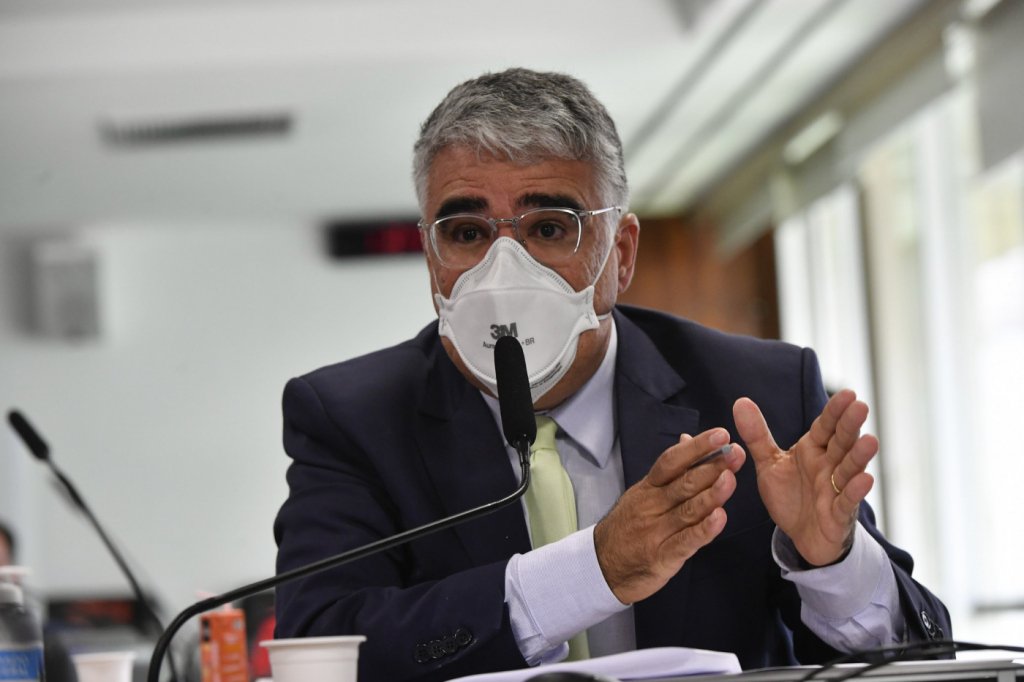 ‘Alvoroço sobre Covaxin é cortina de fumaça para blindar Estados e municípios’, diz senador