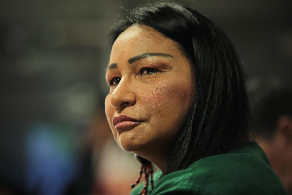 Silvia Waiãpi: saiba quem é a deputada indígena que confrontou Marina Silva na CPI das ONGs