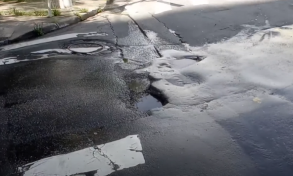 Moradores da Vila Sônia e do Morumbi denunciam grande quantidade de buracos nas ruas