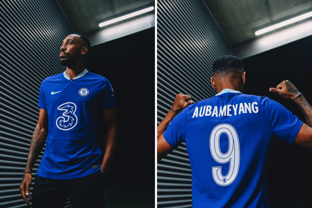 Aubameyang deixa o Barcelona após sete meses e assina com o Chelsea
