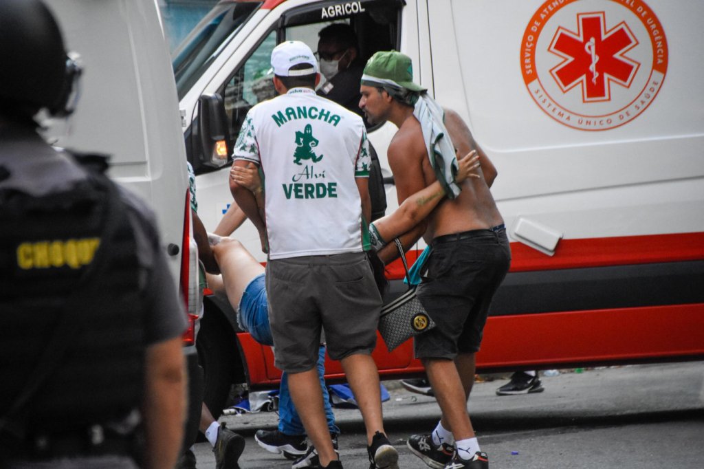 Homem baleado em confusão após derrota do Palmeiras morre no hospital