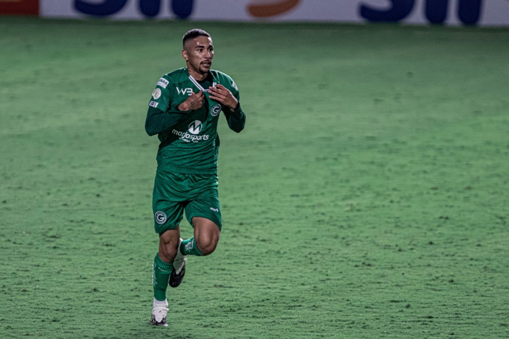 Palmeiras perde para o Goiás por 1 a 0 com gol nos acréscimos