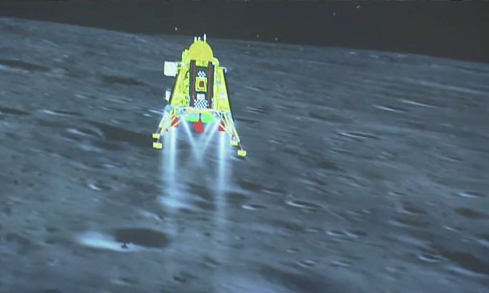 Robô explorador da Índia confirma presença de oxigênio e enxofre no polo sul da Lua