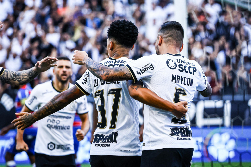 Corinthians viaja para enfrentar o Cuiabá sem cinco titulares; veja os relacionados
