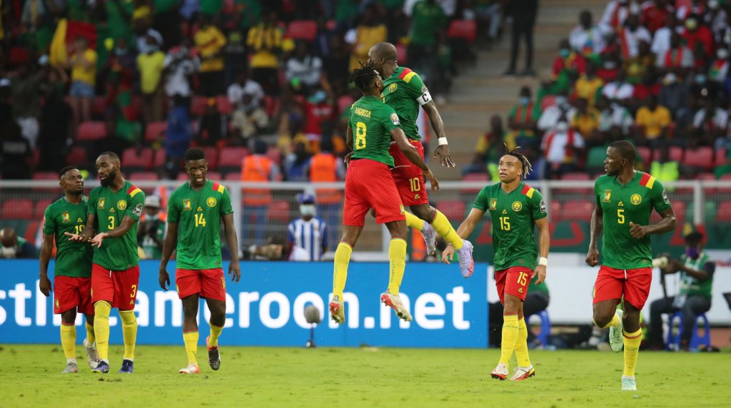 Na abertura da Copa Africana de Nações, Camarões vence Burkina Faso por 2 a 1