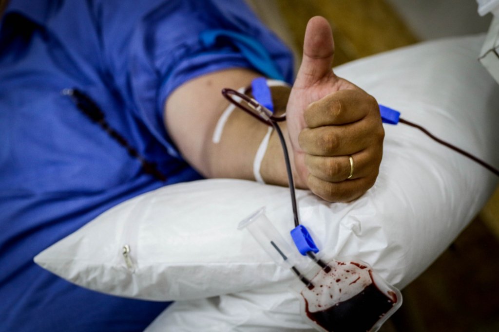 Em meio ao cenário crítico da pandemia, SP sofre com a falta de doadores de sangue
