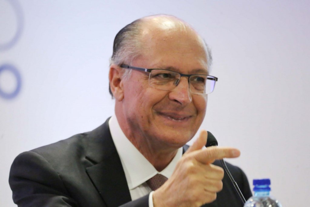 ‘Até semana que vem definirei minha filiação’, diz Alckmin após reunião com cúpula do PSB