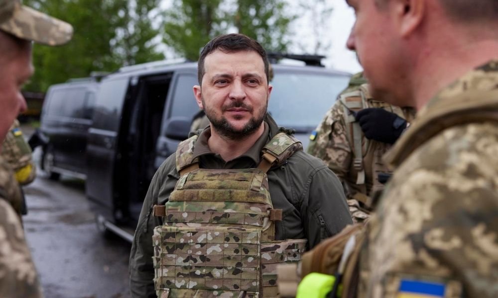 Zelensky visita leste da Ucrânia e afirma que Rússia deveria ser considerada um ‘Estado terrorista’