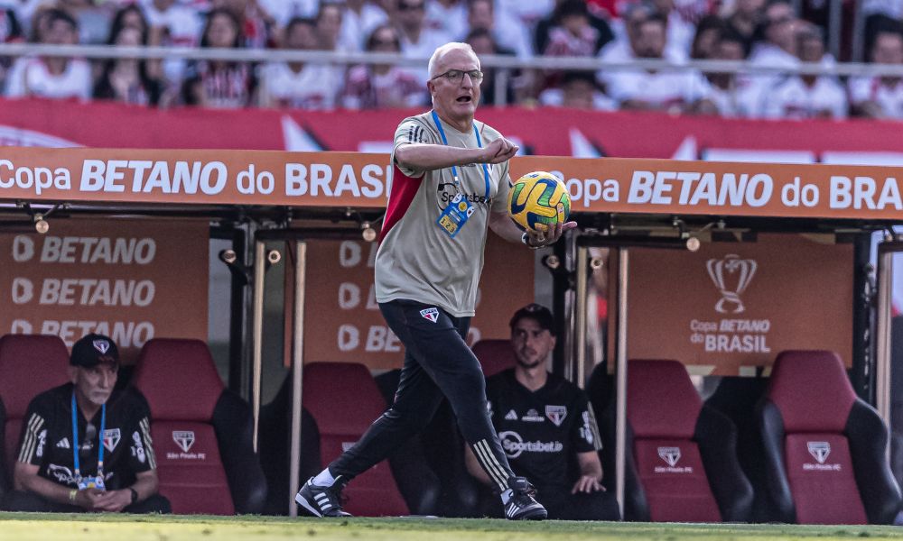 Dorival Junior se despede do São Paulo e explica saída do clube: ‘Realização de um sonho’