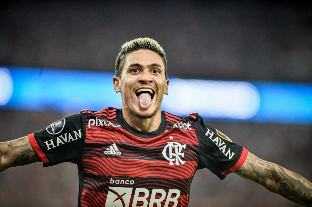 Pedro faz quatro e Flamengo goleia Tolima por 7 a 1 na Libertadores