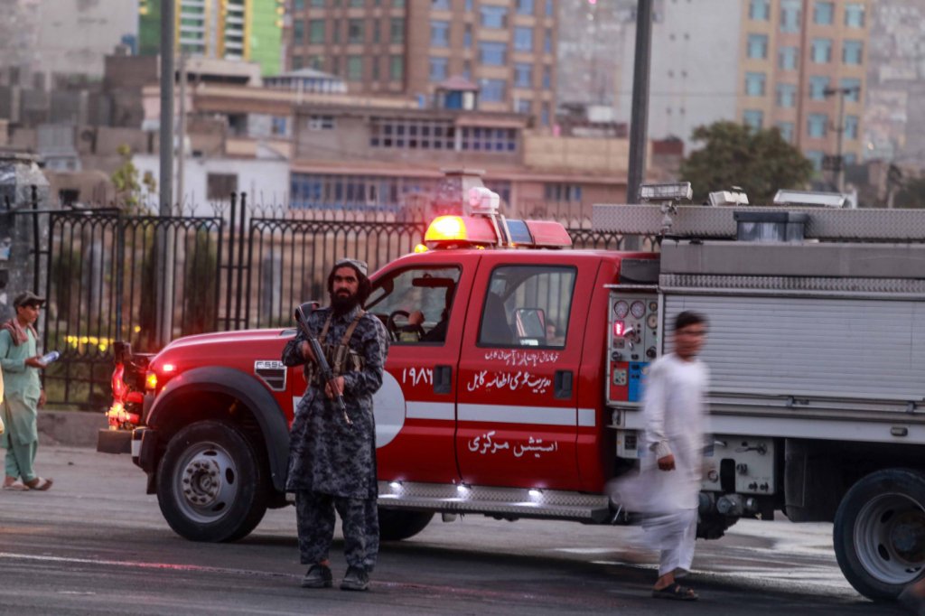 Explosão em mesquita de Cabul deixa ‘vários civis mortos’, diz porta-voz do Talibã
