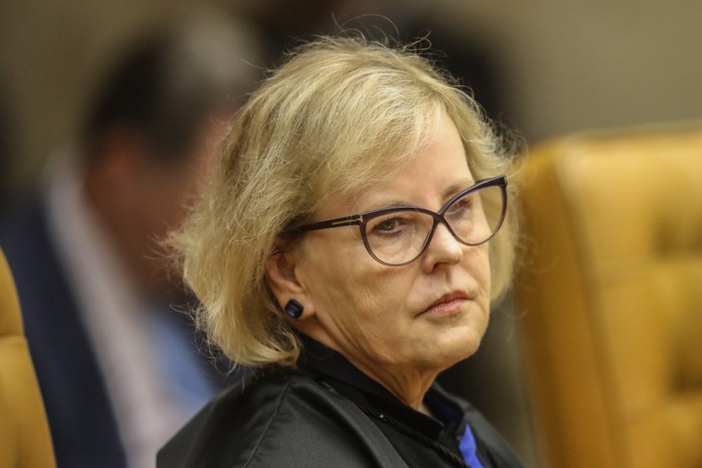 Rosa Weber rejeita pedido da PGR para arquivar inquérito contra Bolsonaro no caso Covaxin